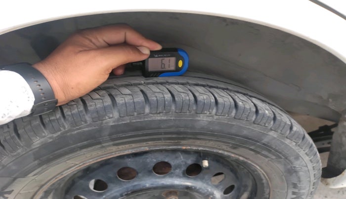 2011 Maruti Wagon R 1.0 VXI, Petrol, Manual, 72,793 km, tyre