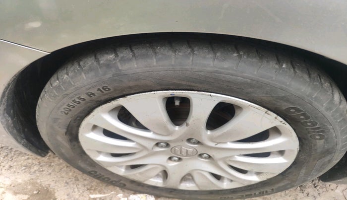 2016 Maruti Baleno ZETA PETROL 1.2, Petrol, Manual, 90,088 km, tyre