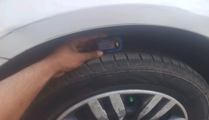 2011 Maruti Swift LXI, Petrol, Manual, 92,853 km, tyre