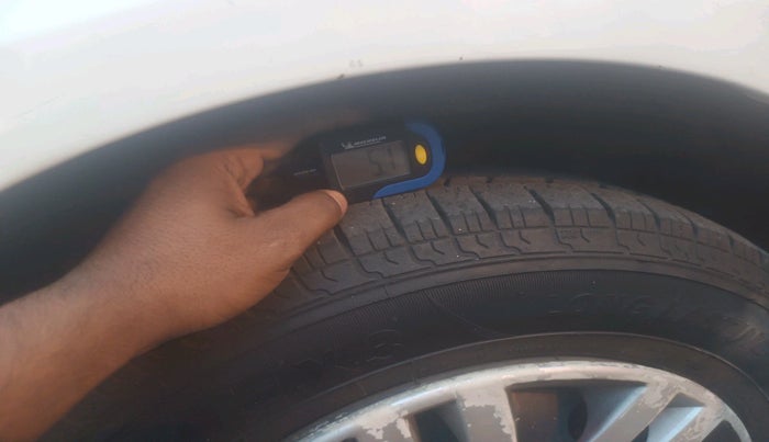 2011 Maruti Swift LXI, Petrol, Manual, 92,853 km, tyre