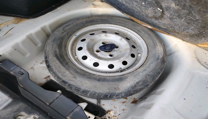 2021 Maruti Dzire VXI, Petrol, Manual, 77,869 km, tyre