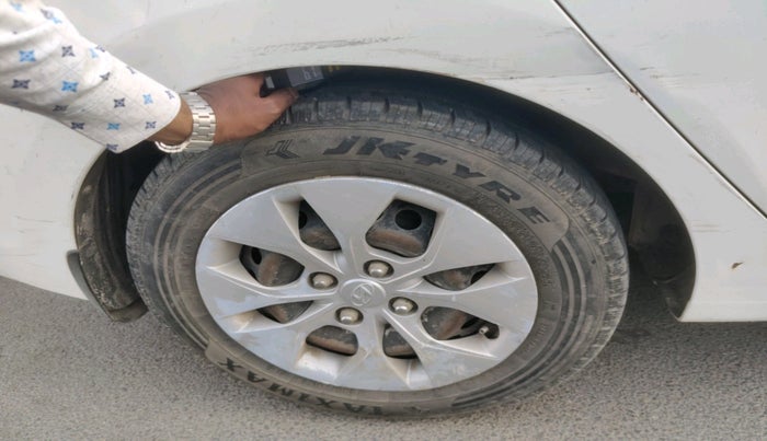 2017 Hyundai Xcent S 1.2 CRDI, Diesel, Manual, 72,249 km, tyre