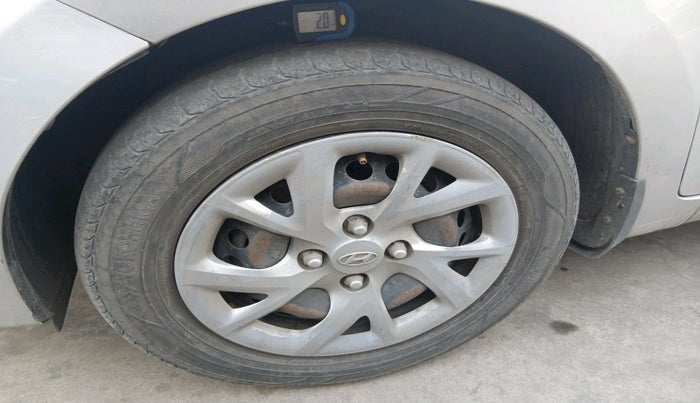 2017 Hyundai Grand i10 SPORTZ (O) 1.2 U2 CRDI, Diesel, Manual, 1,48,049 km, tyre