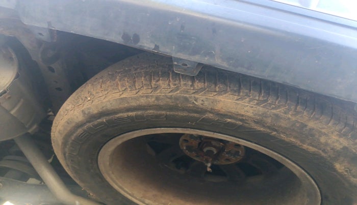 2017 Mahindra XUV500 W10 AT, Diesel, Automatic, 88,331 km, tyre