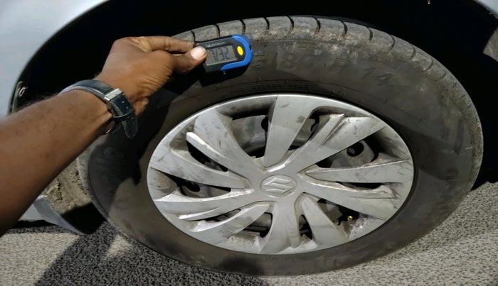 2024 Maruti Swift VXi, Petrol, Manual, 85,479 km, tyre