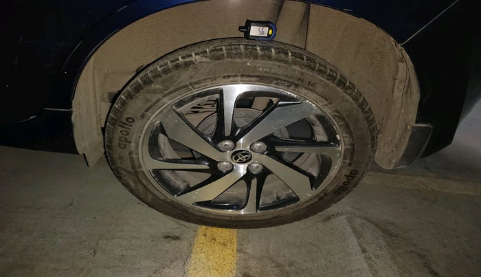 2023 Toyota Glanza V AMT, Petrol, Automatic, 18,319 km, tyre