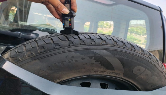 2024 Mahindra BOLERO NEO N 8, Diesel, Manual, 63,948 km, tyre