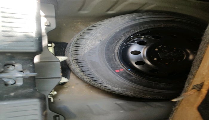 2019 Maruti Dzire VXI, Petrol, Manual, 14,838 km, tyre