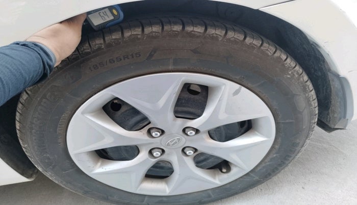 2017 Hyundai Verna 1.4 VTVT, Petrol, Manual, 53,951 km, tyre