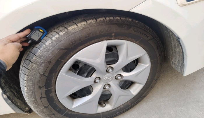 2017 Hyundai Verna 1.4 VTVT, Petrol, Manual, 53,951 km, tyre