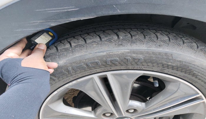 2016 Hyundai Creta SX PLUS AT 1.6 DIESEL, Diesel, Automatic, 1,08,466 km, tyre