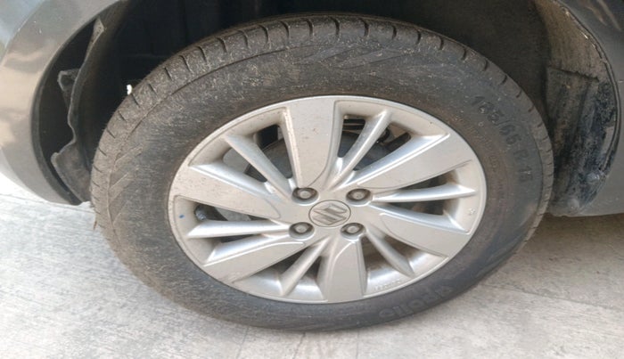 2016 Maruti Swift ZXI, Petrol, Manual, 58,393 km, tyre