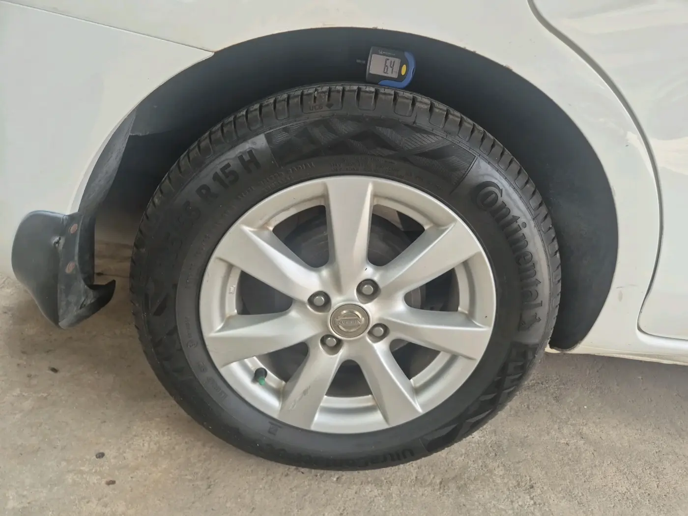 2012 Nissan Sunny XV PETROL, Petrol, Manual, 51,100 km, tyre