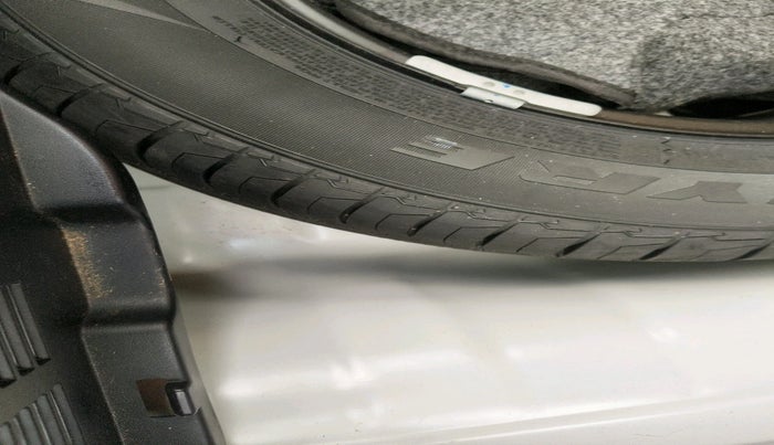 2025 KIA SYROS HTK (O) 1.0 Turbo 6MT, Petrol, Manual, 16,898 km, tyre