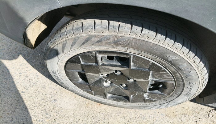 2025 KIA SYROS HTK (O) 1.0 Turbo 6MT, Petrol, Manual, 16,898 km, tyre