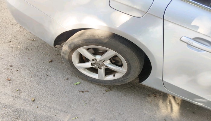 2012 Audi A4 2.0 TDI, Diesel, Automatic, 77,678 km, tyre