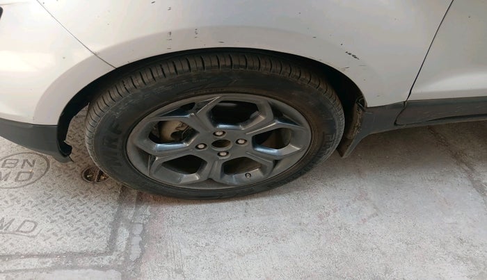 2019 Ford Ecosport TITANIUM 1.5L SPORTS(SUNROOF) DIESEL, Diesel, Manual, 3,53,674 km, tyre