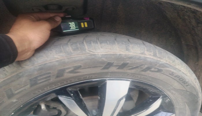 2020 MG HECTOR SHARP 1.5 DCT PETROL, Petrol, Automatic, 1,03,474 km, tyre