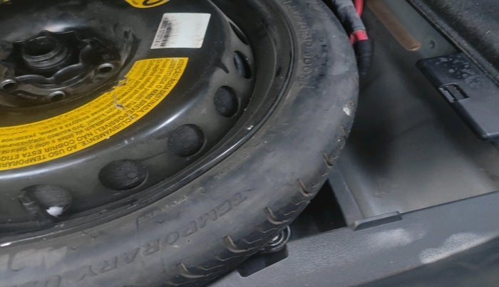 2017 Audi A4 35 TDI Technology, Diesel, Automatic, 1,14,569 km, tyre