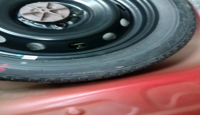 2017 Maruti IGNIS ZETA 1.2 DUAL TONE, Petrol, Manual, 1,18,508 km, tyre