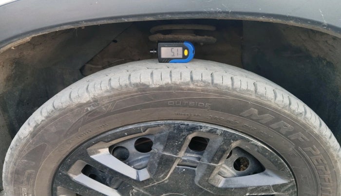 2017 Maruti Vitara Brezza VDI (O), Diesel, Manual, 1,96,517 km, tyre