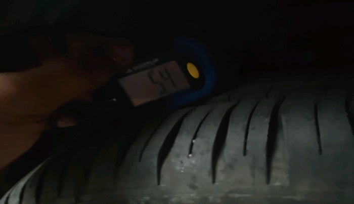 2014 Maruti Swift Dzire ZXI, Petrol, Manual, 1,22,677 km, tyre