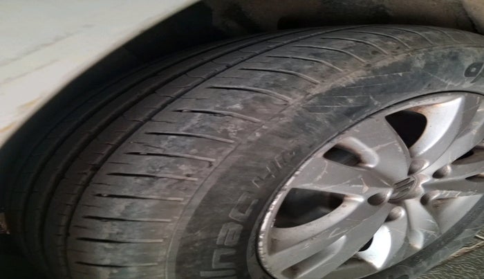 2017 Maruti Ertiga VXI CNG, CNG, Manual, 92,242 km, tyre