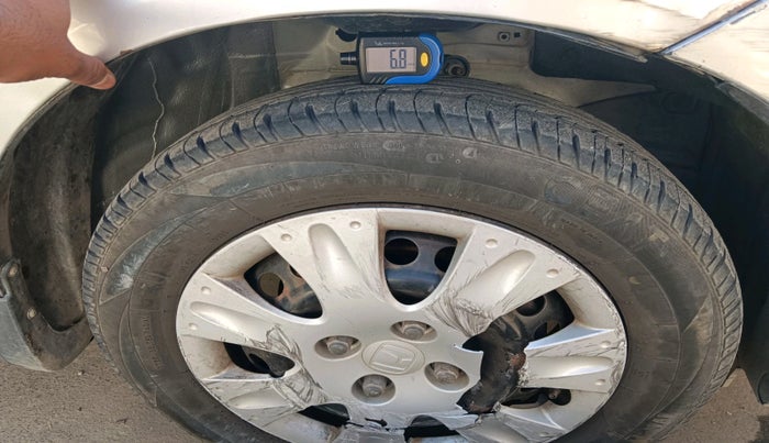 2014 Honda Amaze 1.2L I-VTEC S, Petrol, Manual, 1,25,496 km, tyre