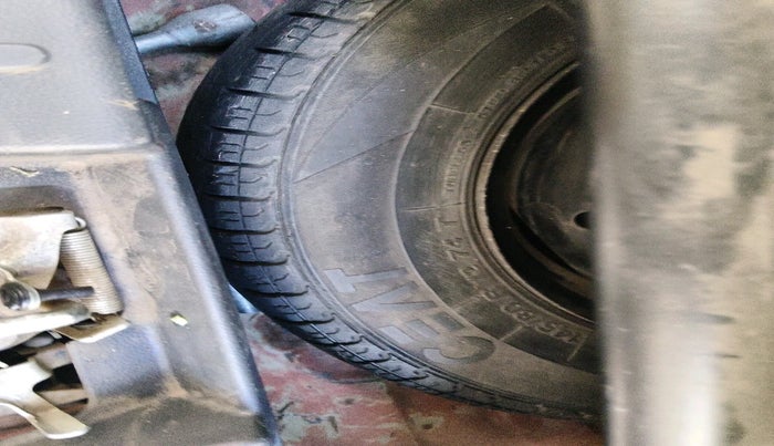 2018 Maruti Alto 800 LXI CNG, CNG, Manual, 1,71,807 km, tyre