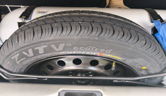 2025 Maruti New Wagon-R VXI CNG 1.0, CNG, Manual, 20,950 km, tyre