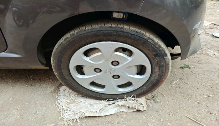 2018 Tata Nano TWIST XT, Petrol, Manual, 18,925 km, tyre