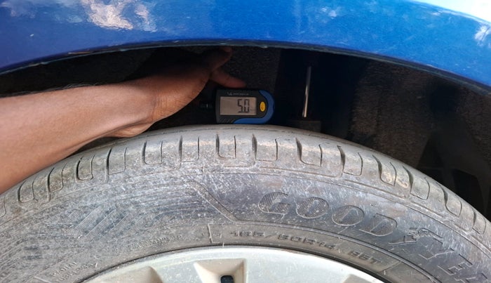 2012 Maruti Swift VXI, Petrol, Manual, 33,889 km, tyre