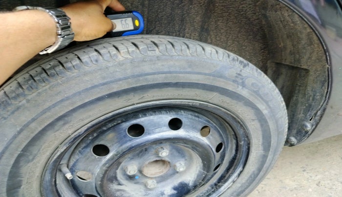 2012 Maruti Swift VXI, Petrol, Manual, 78,370 km, tyre