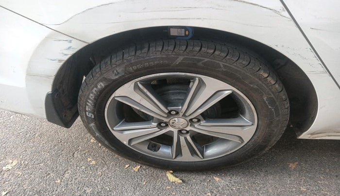 2018 Hyundai Verna 1.6 CRDI SX, Diesel, Manual, 1,52,249 km, tyre