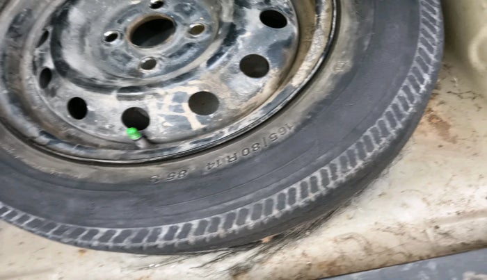 2011 Maruti Swift Dzire VXI, Petrol, Manual, 73,375 km, tyre