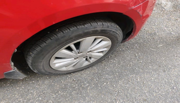 2015 Maruti Swift ZXI, Petrol, Manual, 71,344 km, tyre