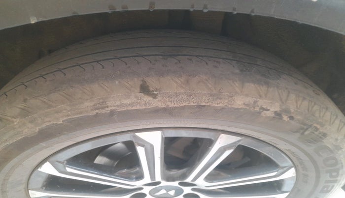 2023 Mahindra XUV700 AX 7 D MT 7 STR, Diesel, Manual, 67,826 km, tyre