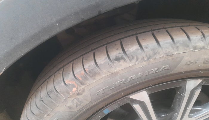 2023 Mahindra XUV700 AX 7 D MT 7 STR, Diesel, Manual, 67,826 km, tyre