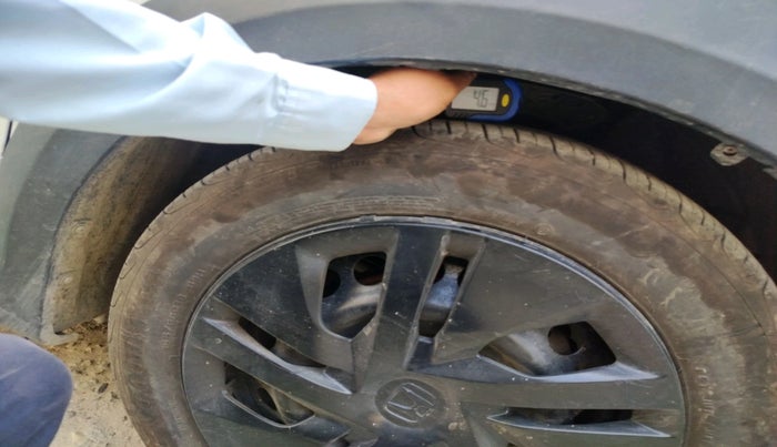 2017 Honda WR-V 1.5L I-DTEC S MT, Diesel, Manual, 74,576 km, tyre