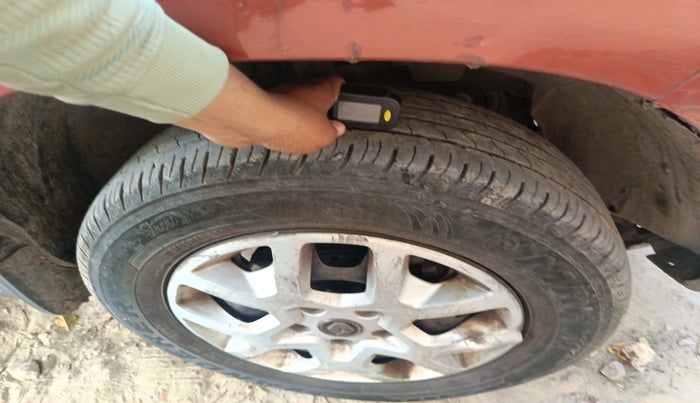 2016 Renault Duster 85 PS RXL DIESEL, Diesel, Manual, 1,01,991 km, tyre