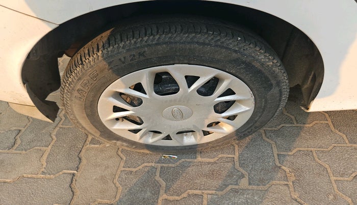 2015 Ford Ecosport AMBIENTE 1.5L DIESEL, Diesel, Manual, 85,398 km, tyre