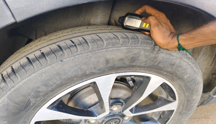 2020 Tata NEXON XZA PLUS (O) PETROL, Petrol, Automatic, 65,916 km, tyre