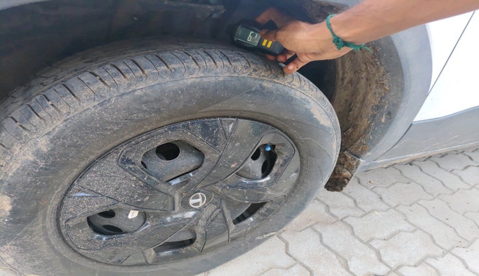 2023 Tata PUNCH ADVENTURE MT, Petrol, Manual, 17,815 km, tyre