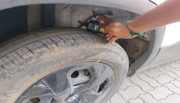 2023 Tata PUNCH ADVENTURE MT, Petrol, Manual, 17,815 km, tyre