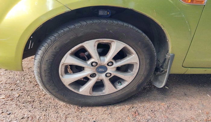 2012 Ford Figo ZXI 1.4 DIESEL, Diesel, Manual, 65,216 km, tyre