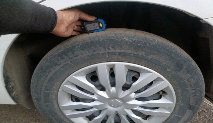 2018 Maruti Dzire VDI, Diesel, Manual, 1,10,336 km, tyre