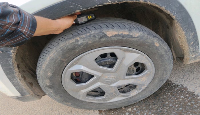 2018 Maruti Vitara Brezza VDI, Diesel, Manual, 1,62,169 km, tyre