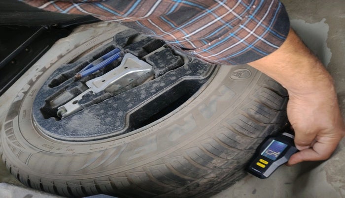 2018 Maruti Vitara Brezza VDI, Diesel, Manual, 1,62,169 km, tyre