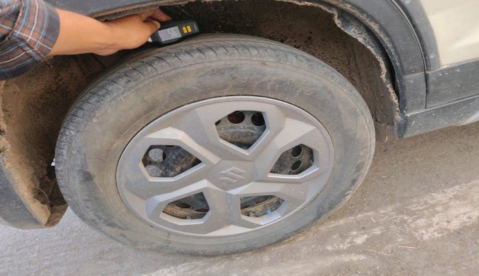 2018 Maruti Vitara Brezza VDI, Diesel, Manual, 1,62,169 km, tyre