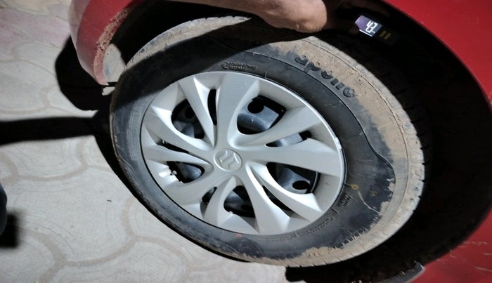 2018 Maruti Swift VXI AMT, Petrol, Automatic, 42,736 km, tyre